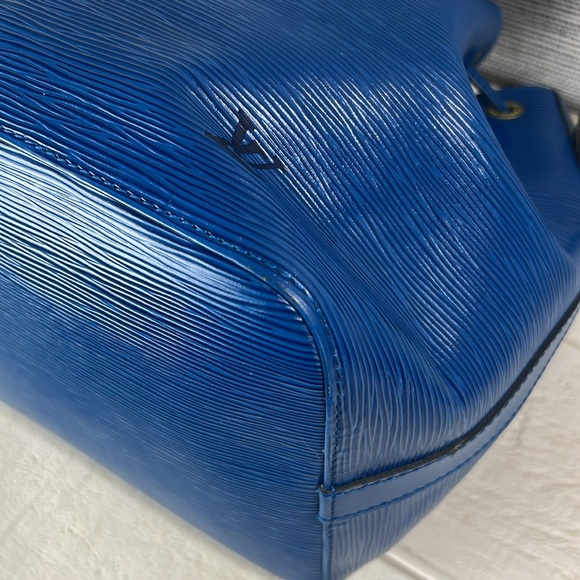 Louis Vuitton Petit Noe Blue Epi M44105 - Picture 11 of 16